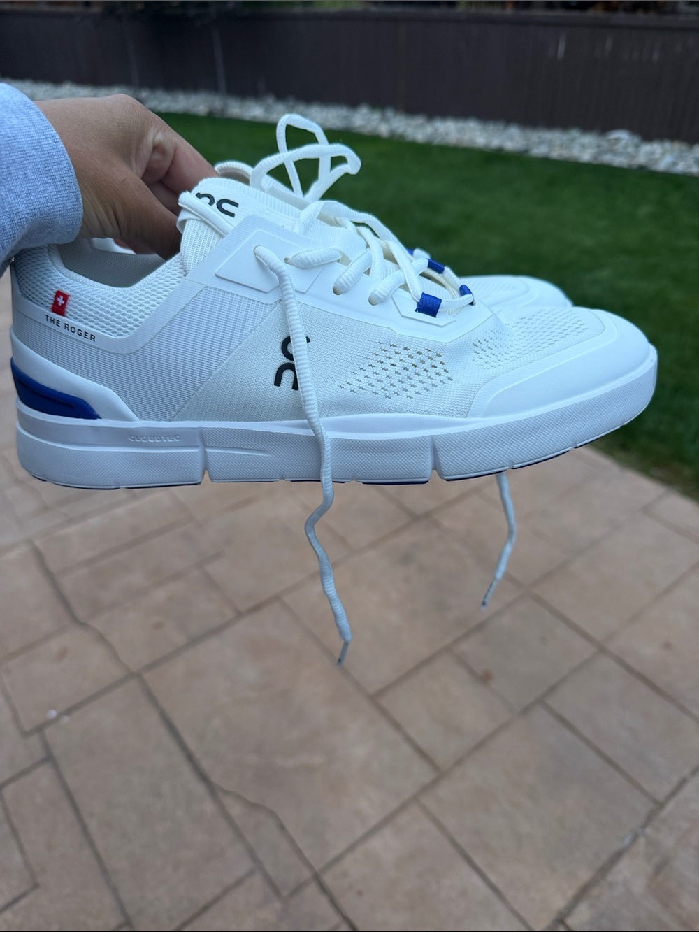 On Running White Sneakers with Blue Accents - The Roger size 7.5